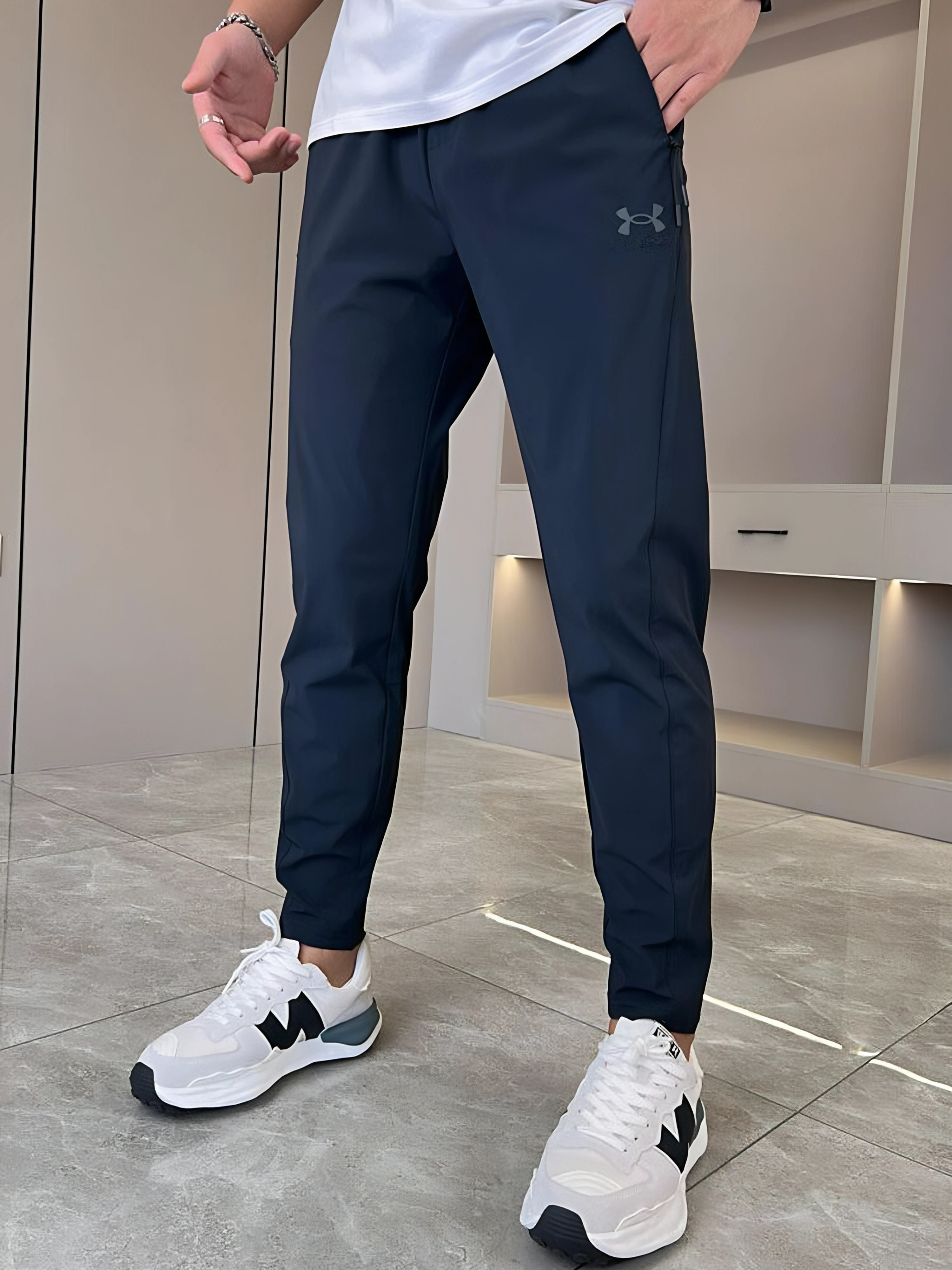 Under Armour - Ultra stretchy unisex performance pants